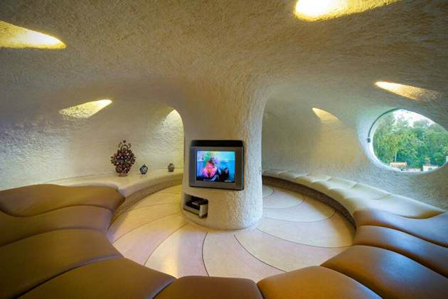 giant seashell house